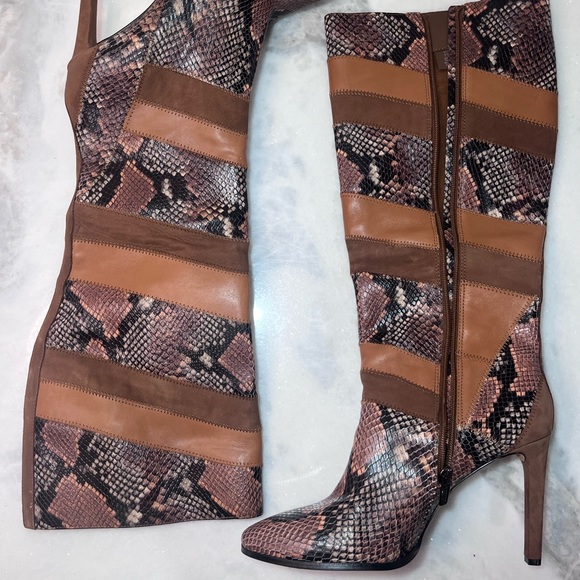 Vince Camuto “Saraalan” Brown and Tan Snakeskin Knee-High Boots, size 11 - Picture 1 of 7